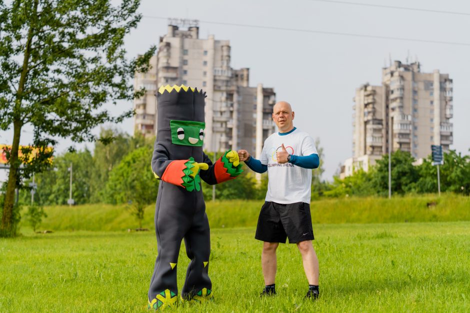 Olimpinę dieną bėgdami švęs ir žinomi žmonės, iniciatyvą palaiko pirmoji šalies ponia