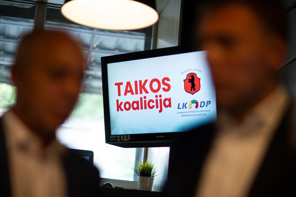 V. Uspaskichas pristatė „Taikos koalicijos“ programą: žada 3 tūkst. eurų išmokas pensininkams