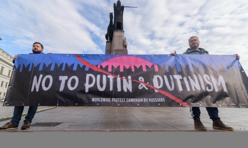 Rusams balsuojant prezidento rinkimuose, Vilniuje rengiamas protestas prieš V. Putiną