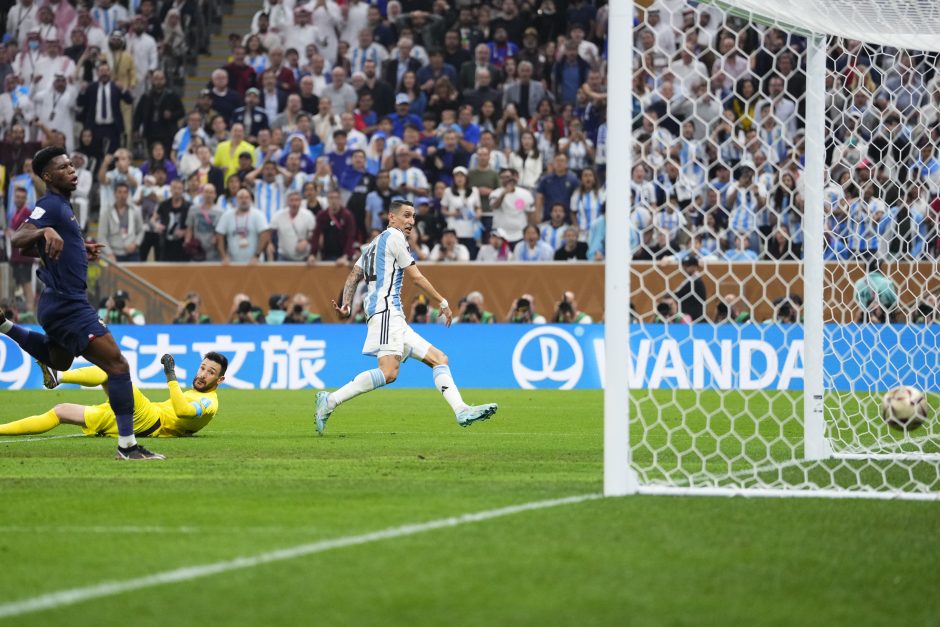 L. Messi svajonė išsipildė: Argentina po 11 m baudinių triumfavo pasaulio čempionato finale