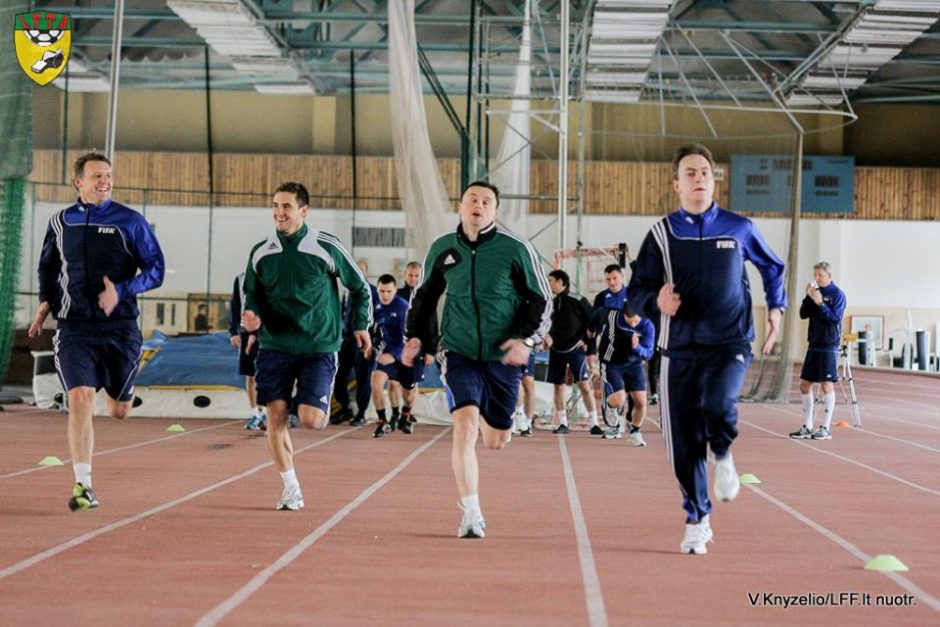 Lietuvos futbolo teisėjai pradėjo pasiruošimą 2014 metų sezonui 