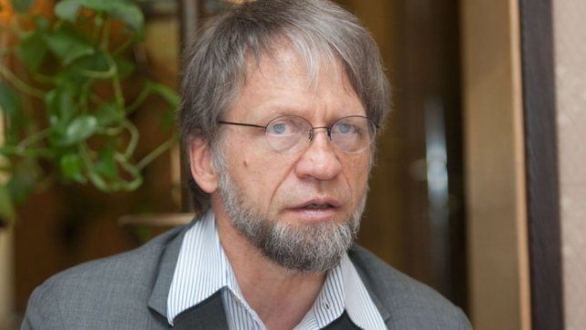 Savižudybes didžiausia Lietuvos bėda įvardijantis A.Mockus: prisiminkite himno eilutę