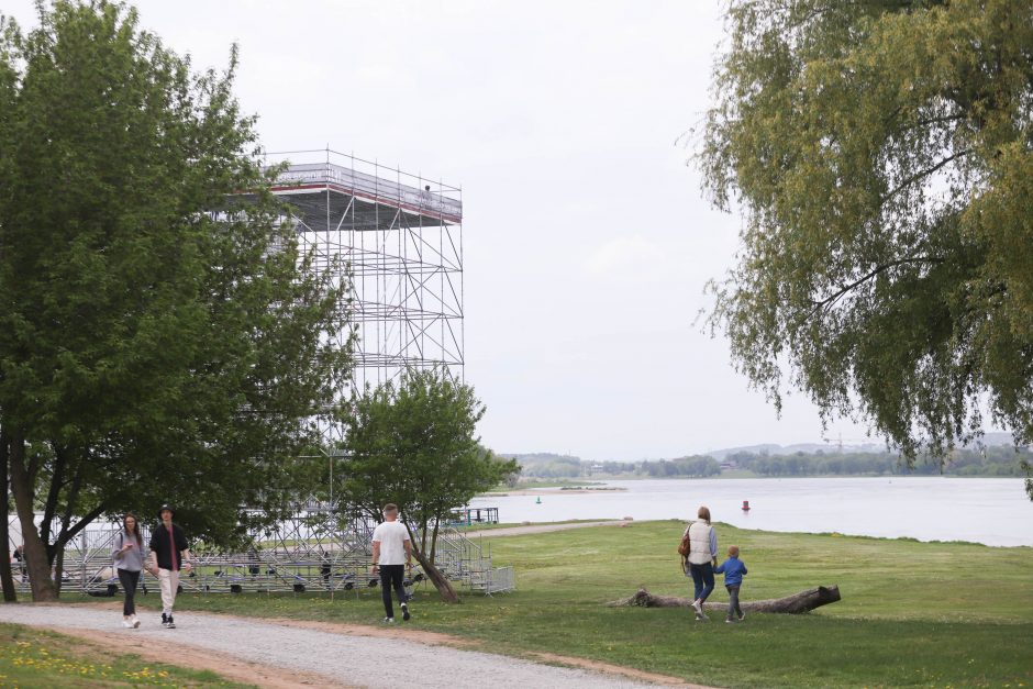 Santakos parke atvertas apžvalgos bokštas: upių vaizdas iš viršaus tiesiog kerintis