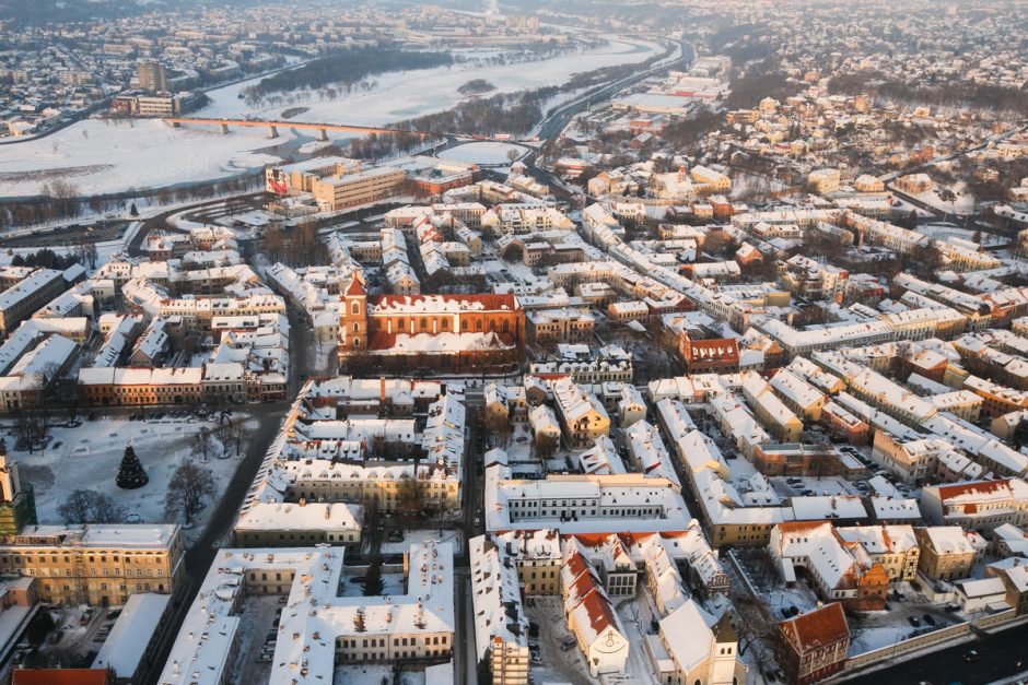 Brakonierius seks ir iš oro