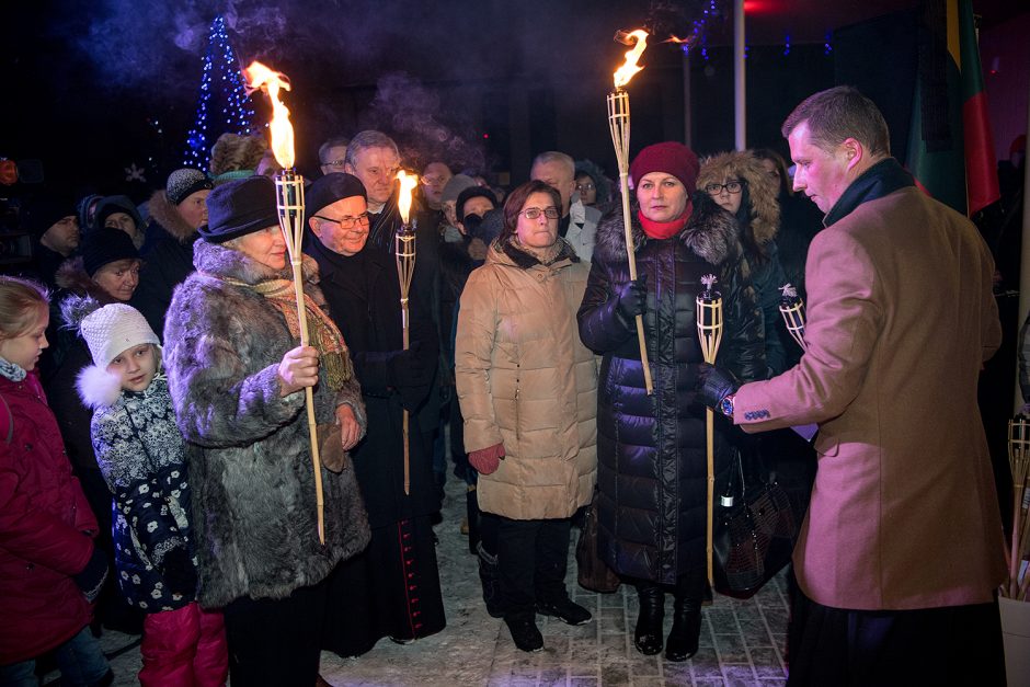 Laisvės gynėjų atminimą pagerbė laužų šviesoje