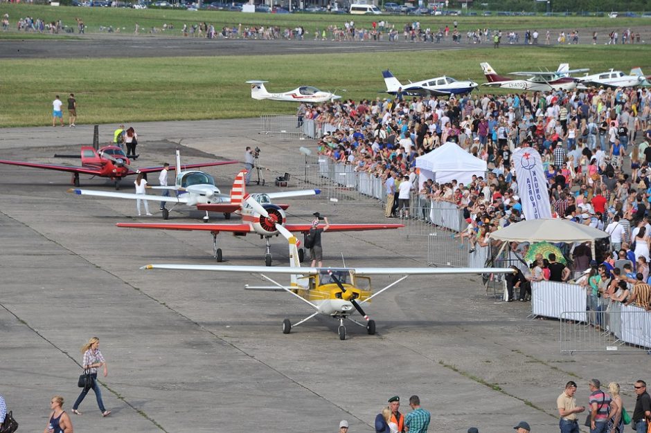 Šimtmečio aviacijos šventė žada  kvapą gniaužiančią programą