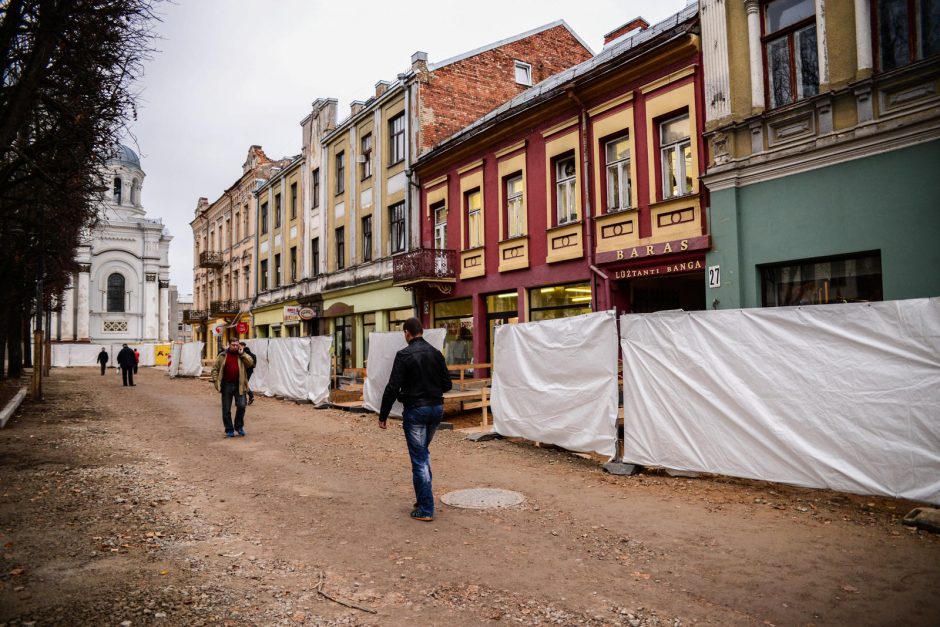 Užduotis – rasti gerą granitą Laisvės alėjai