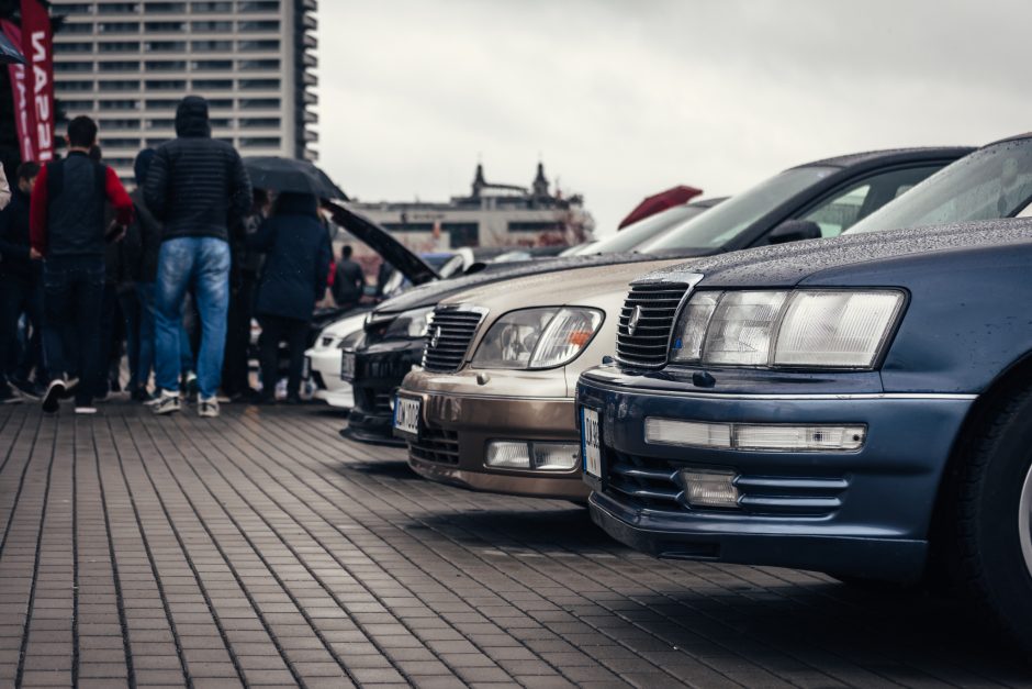 Japoniškų automobilių gerbėjų susitikime – itin reti modeliai