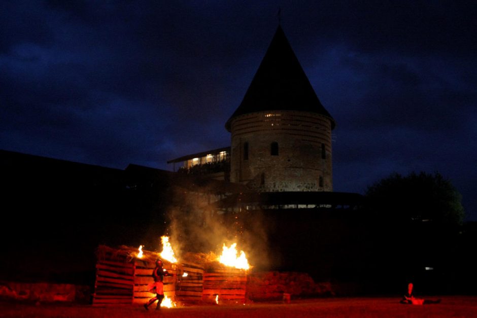 Kauno pilies papėdėje – užburiančios lietuvių ir kryžiuočių kovos