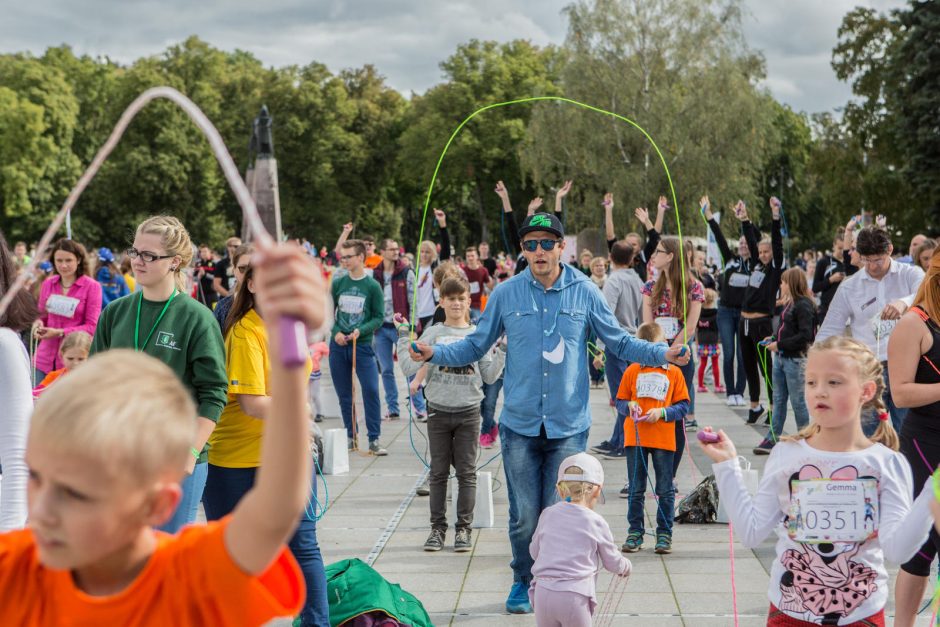 Didžiausios istorijoje Tautų mugės neaplenkė ir žinomi Lietuvos žmonės