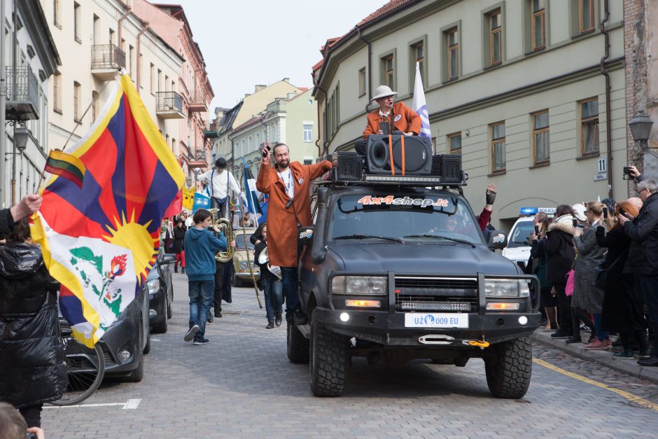 Užupiečiai ir fizikai surengė šventines eitynes