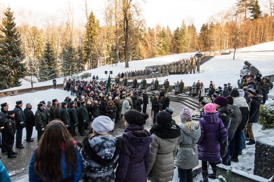 Antakalnio memoriale vyko Sausio 13-osios aukų pagerbimo ceremonija