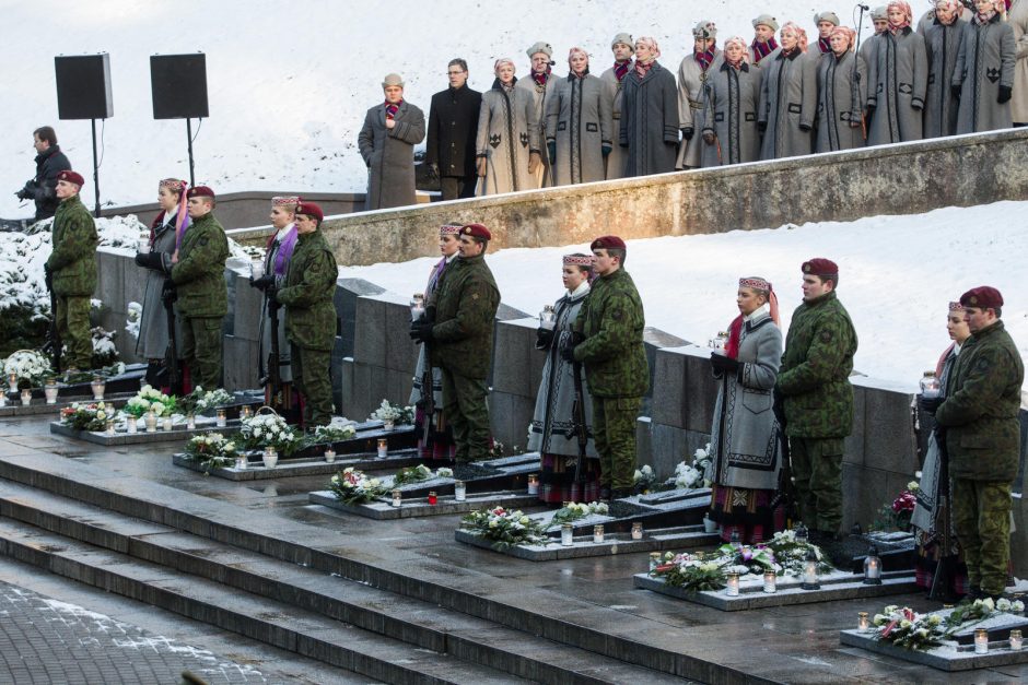 Antakalnio memoriale vyko Sausio 13-osios aukų pagerbimo ceremonija