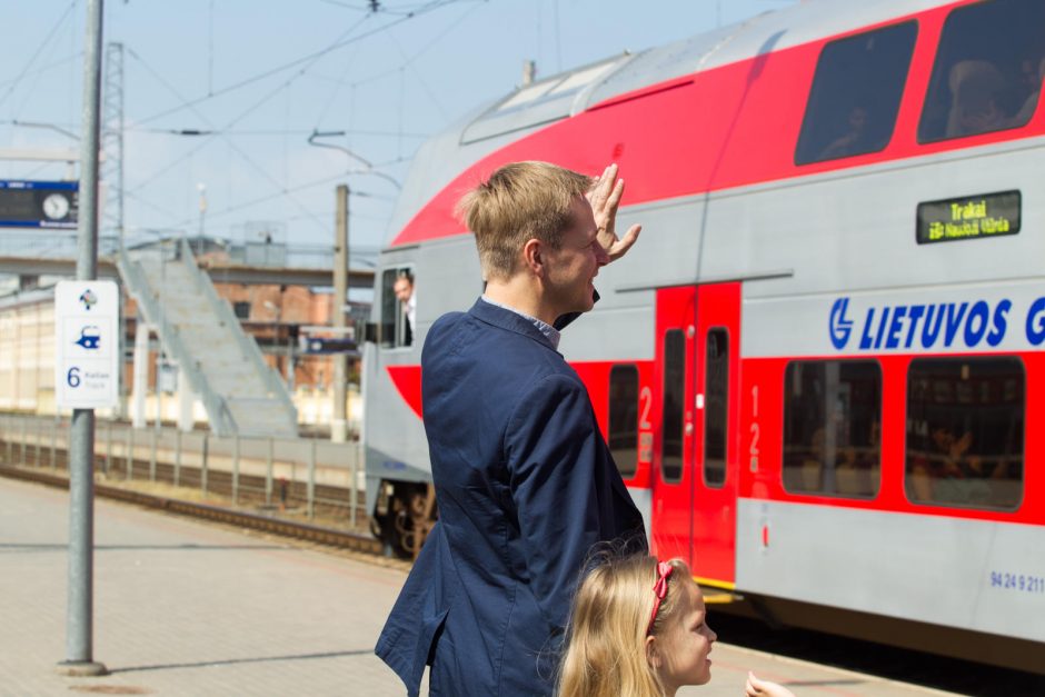 Trakų šventės dalyviai išlydėti su dainomis ir mero sveikinimais