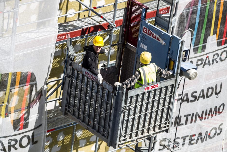 Premjeras žada spartinti studentų bendrabučių renovaciją