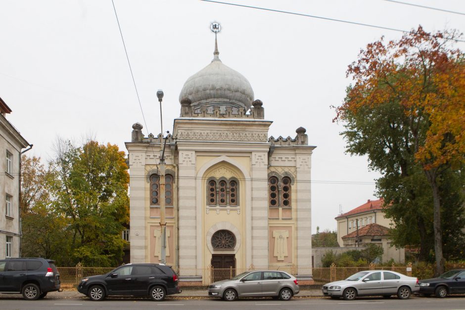 Draugiškumo ženklas Vilniaus karaimams – gatvės akcentas karaimų kalba