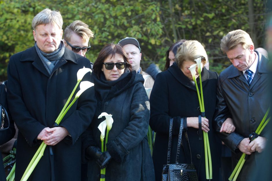 Vilniuje palaidotas sveikatos apsaugos ministras J. Požela