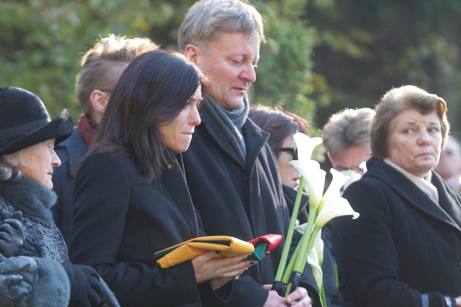 Vilniuje palaidotas sveikatos apsaugos ministras J. Požela