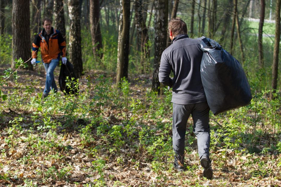 Akcija „Darom“: nustebino sostinės centre rastų batų galybė