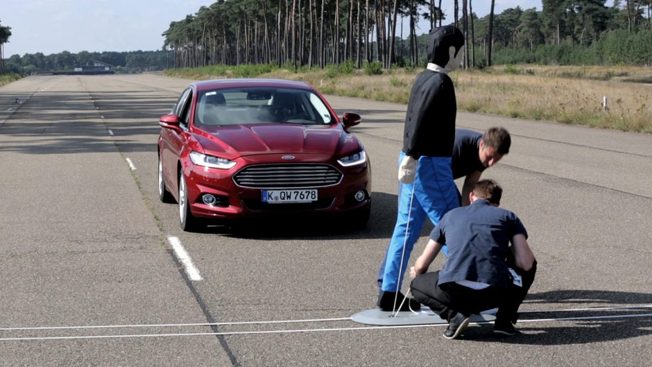 Naujos kartos „Ford Mondeo“ „EuroNCAP“ egzaminus išlaikė puikiai