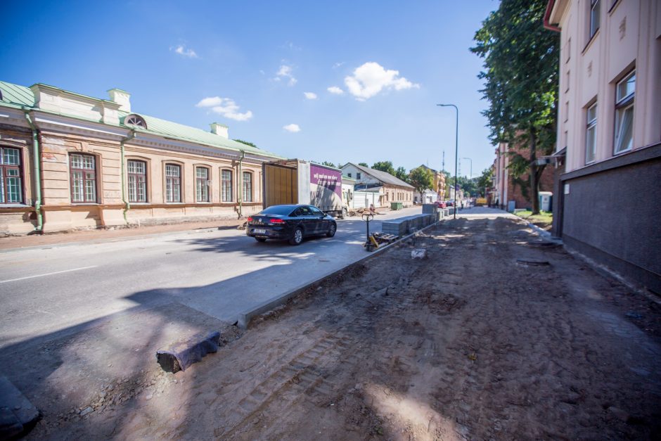 Kauniečiai protestuos dėl vištų ir medžių