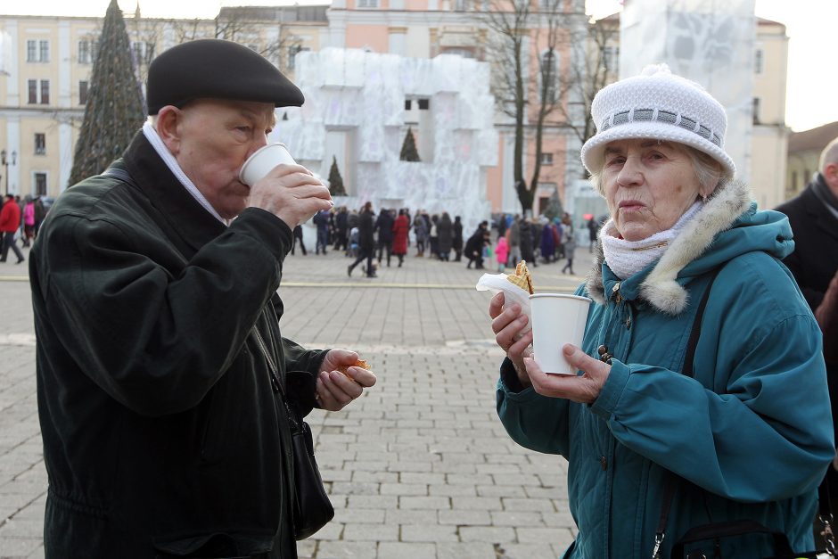 Prie Kalėdų eglės – kauniečių šurmulys