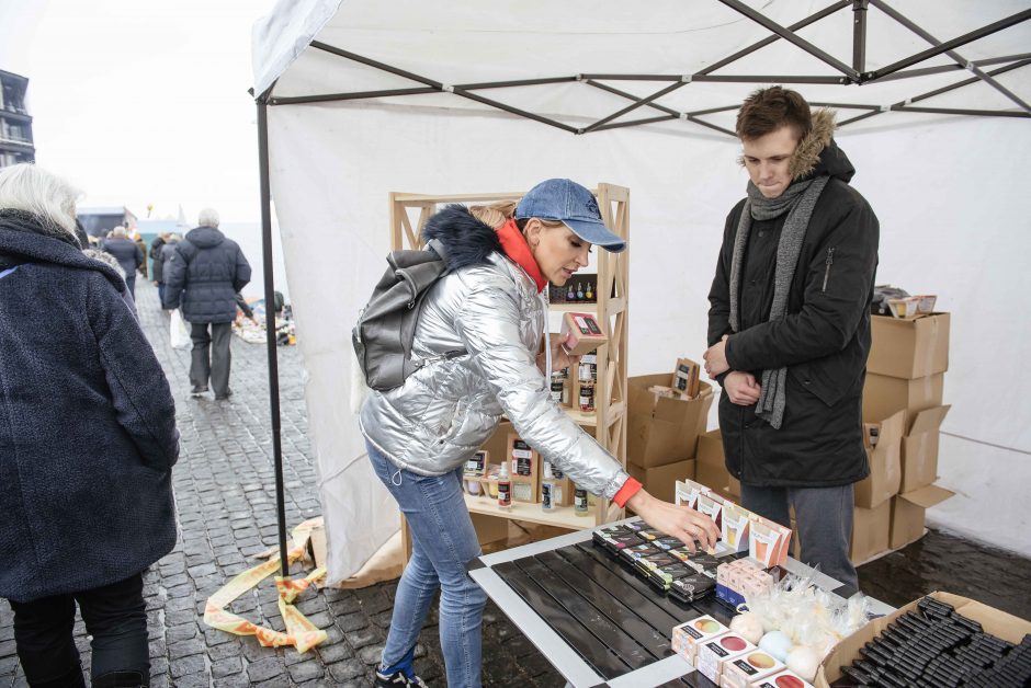 Žinomi kauniečiai Kazimiero mugėje ieško ir egzotikos, ir duonos kasdieninės 