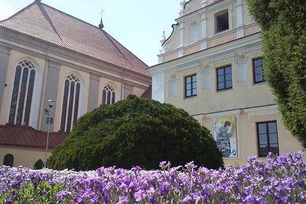 Pleneras Kauno kunigų seminarijoje: dailininkai fiksuoja 150 pavasarį