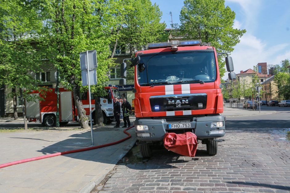 Uostamiestyje liepsnojo advokatų kontora