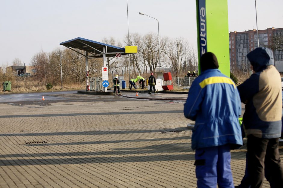 Degalinėje Klaipėdoje veržėsi dujos (atnaujinta)