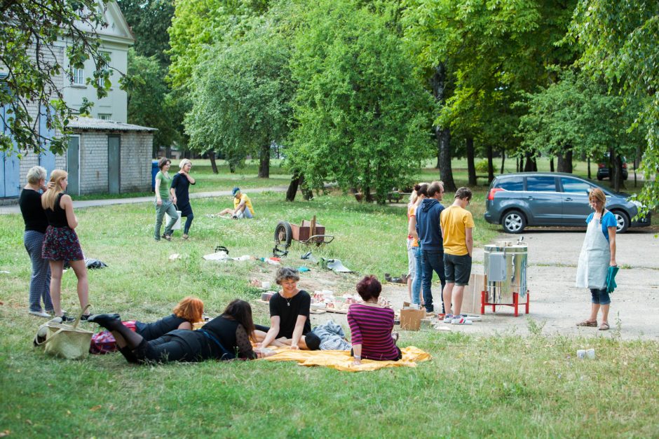 Arbatos gurkšniai – iš unikalių puodelių