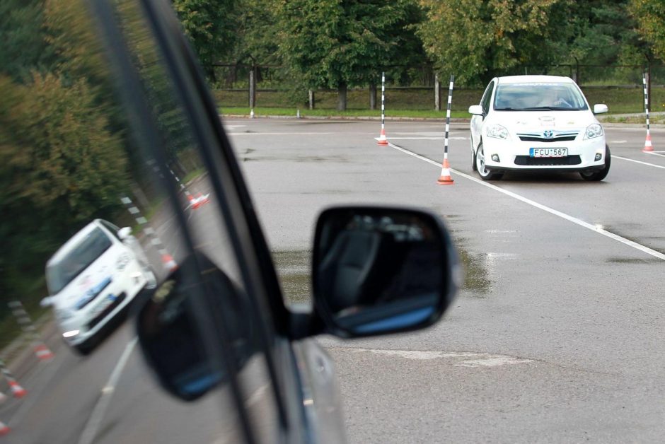 „Geriausias Lietuvos vairuotojas“ – jau tryliktą rudenį