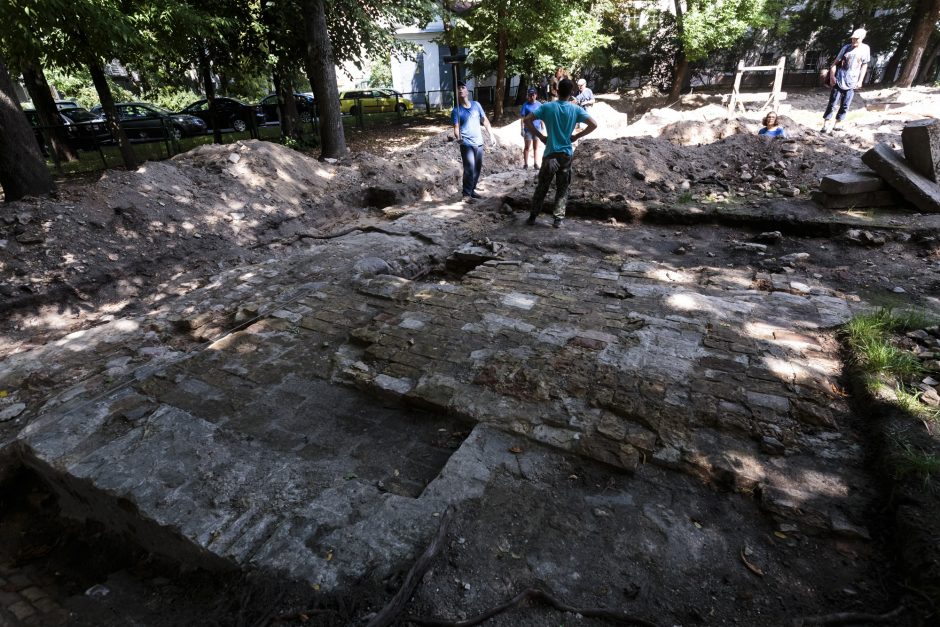 Po svarbaus atradimo Vilnius žada įamžinti Didžiąją sinagogą