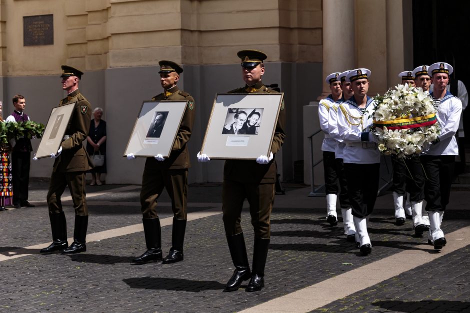 Vilniuje perlaidoti signataro M. Biržiškos palaikai