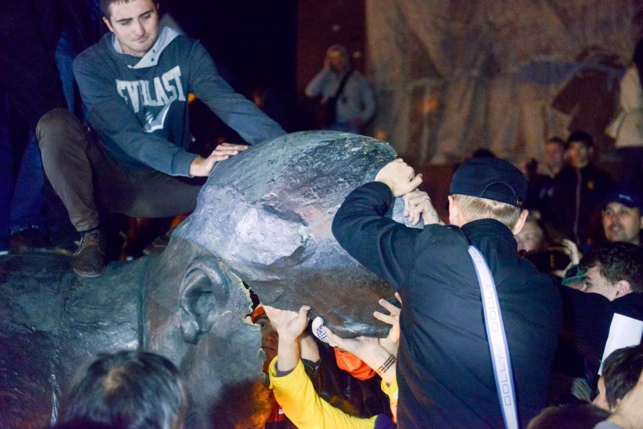 Charkove nacionalistai nuvertė Leniną