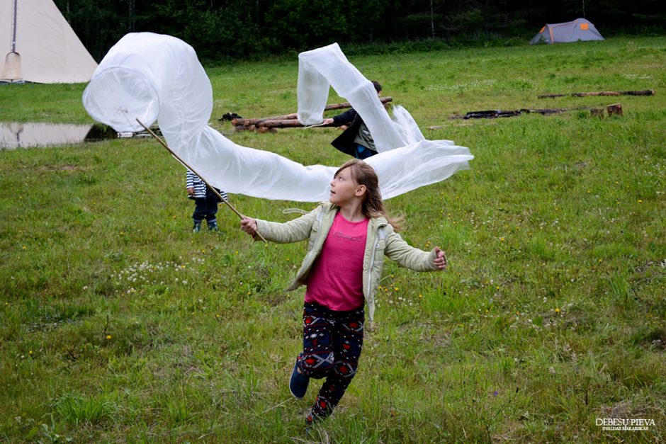 Festivalio „Debesų pieva“ idėja žavisi ir neregė