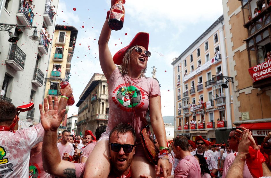 Pamplonoje vyksta garsusis San Fermino festivalis: per pirmąjį bėgimą – 5 sužeisti