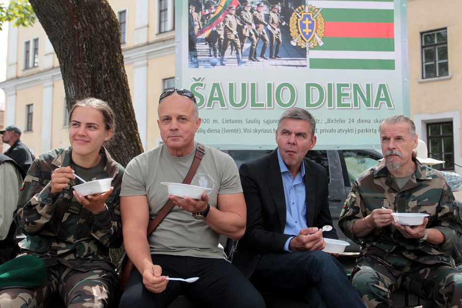 Šaulių sąjunga Kauno Rotušės aikštėje paminėjo 99-ąsias metines