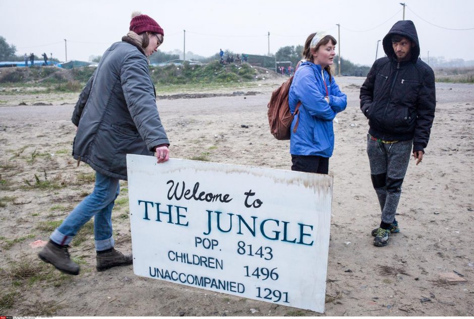 Prancūzijoje migrantai evakuojami iš „Džiunglių“ 