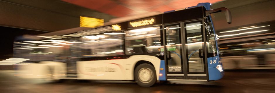 Išmanieji šviesoforai sankryžose praleidžia pagalbos tarnybas ir autobusus