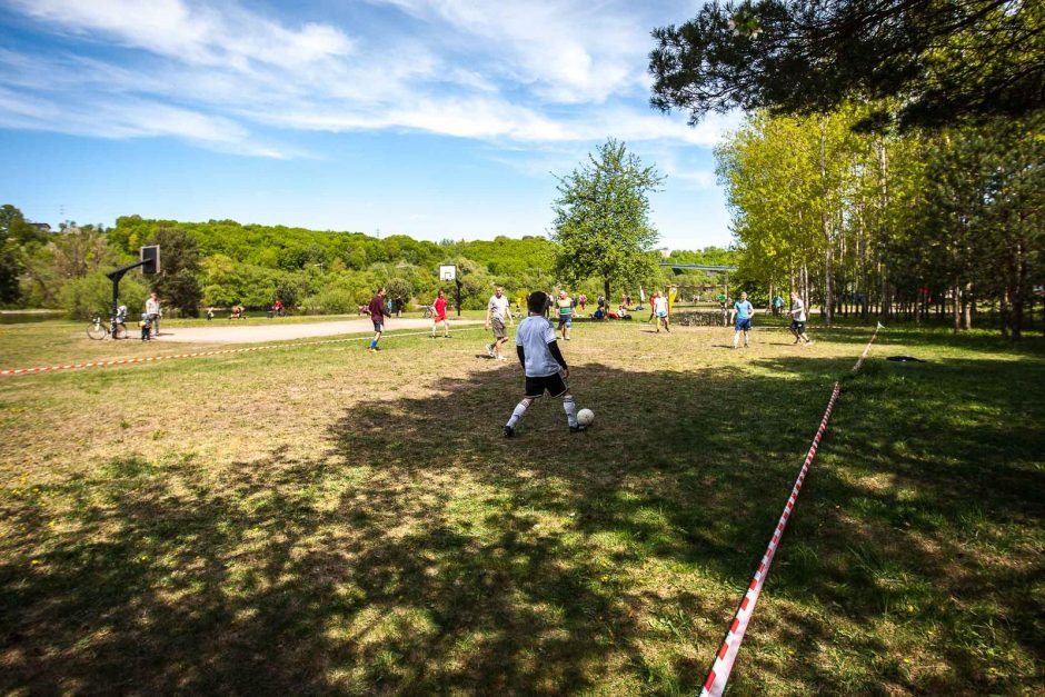 Panemunės šilą okupavo sportuojantis jaunimas