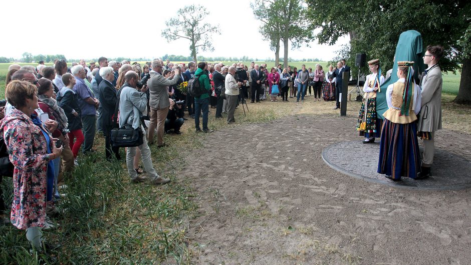 Padėka už darbus: atidengtas signataro J. Vailokaičio paminklas