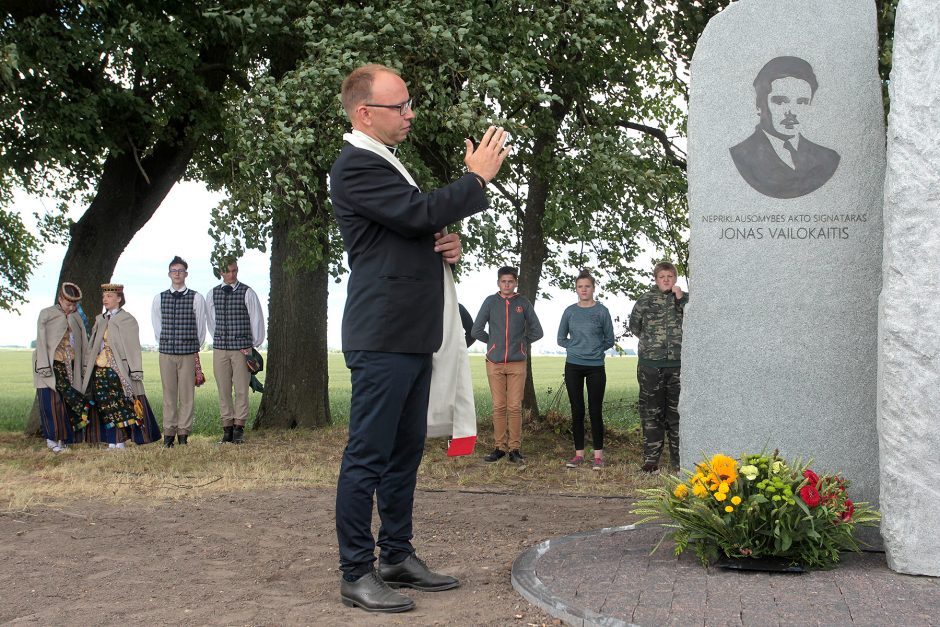 Padėka už darbus: atidengtas signataro J. Vailokaičio paminklas