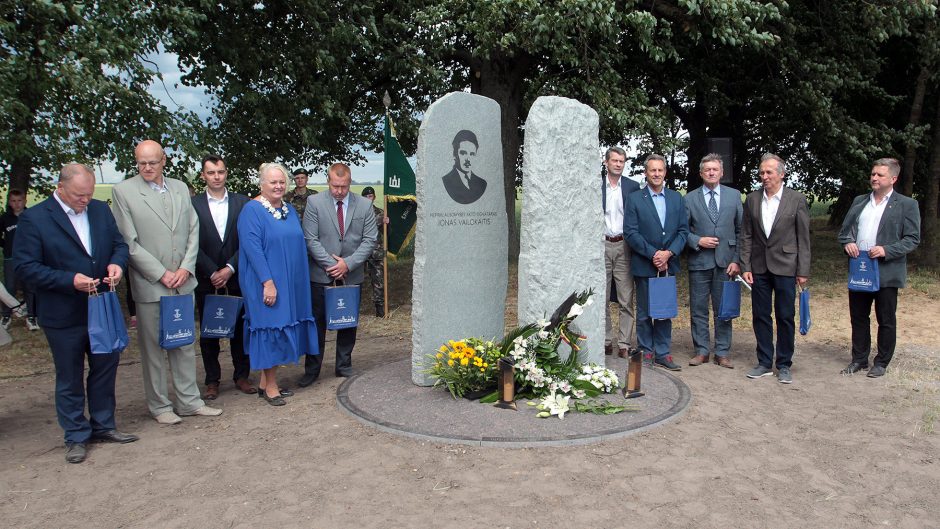 Padėka už darbus: atidengtas signataro J. Vailokaičio paminklas