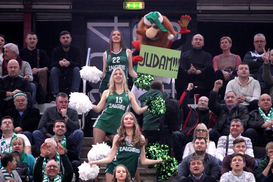 „Žalgiris“ po atkaklios kovos patiesė Bambergo krepšininkus