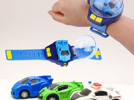 Skelbimas - Laikrodžiu valdomas RC automobilis (Mėlynas)