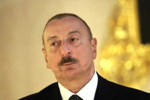 Azerbaidžano prezidentas paskelbė pirmalaikius parlamento rinkimus