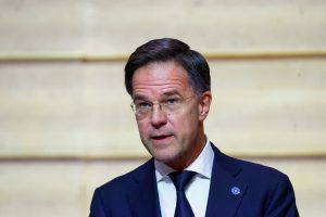 M. Rutte ragina Vakarų šalis padidinti paramą Ukrainai