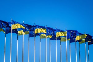 ES pradėjo derybas su Ukraina dėl šalies narystės bloke