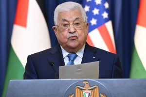M. Abbasas: „Hamas“ politika ir veiksmai neatstovauja palestiniečiams